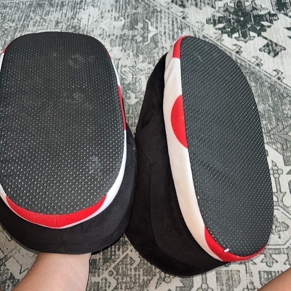 Banned Goods men’s J11 SNEAKER SLIPPERS One Size fits most - Picture 8 of 8